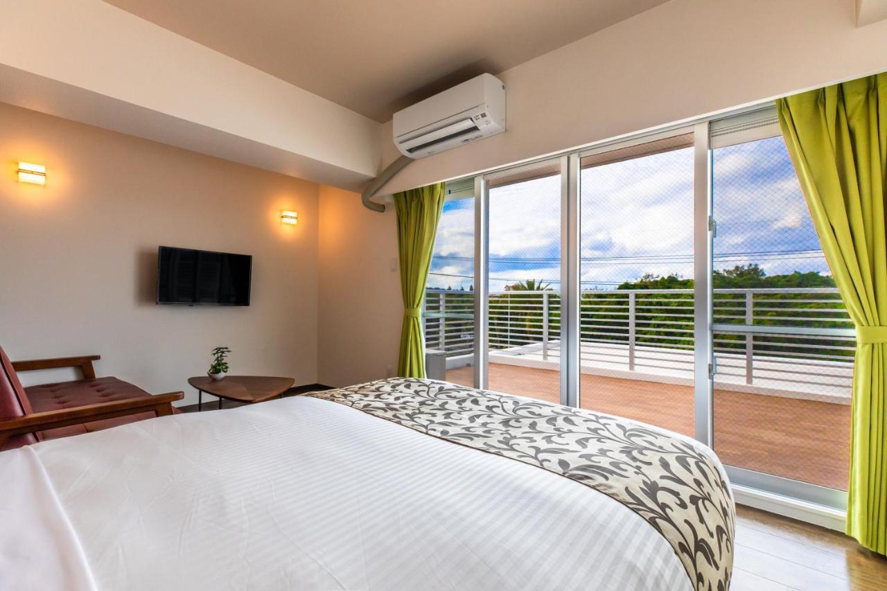 Aparthotel Mr Kinjo 万座ビーチ前 Onna Zewnętrze zdjęcie